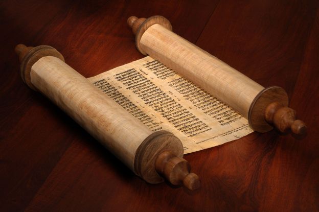 Torah Scroll, Original image from http://www.nachat-austin.org/weekly-torah/ 