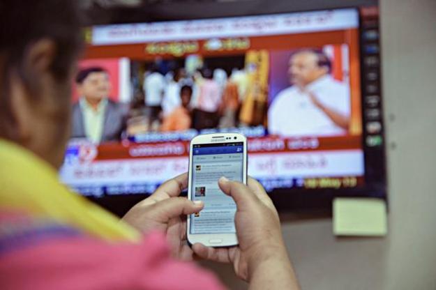 Image from http://www.apktopwebsite.com/connect-and-enjoy-your-smartphone-on-tv.html